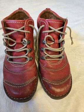 Joseph Seibel Red Leather Lace-Up Ankle Boots